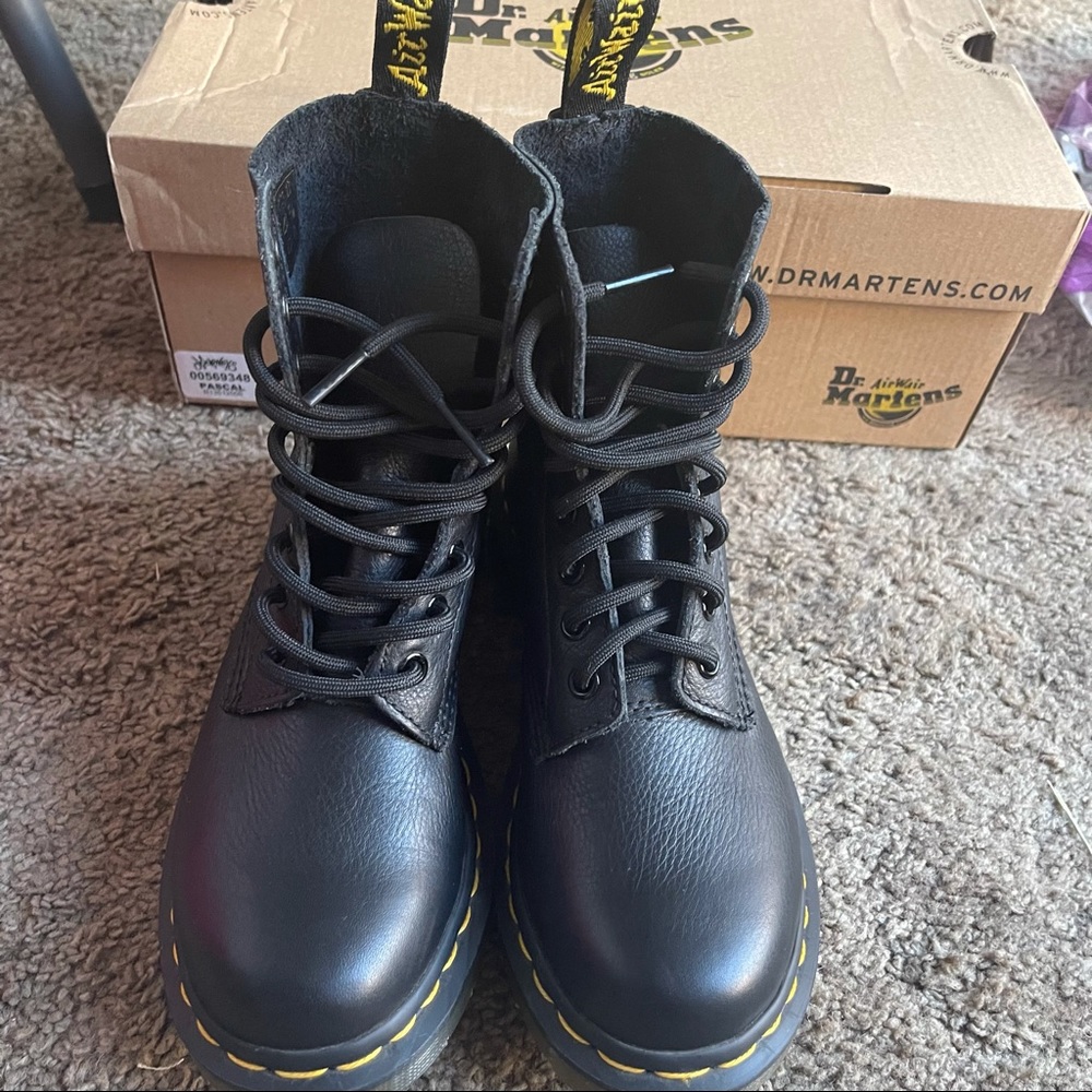 1460 PASCAL VIRGINIA LEATHER BOOTS